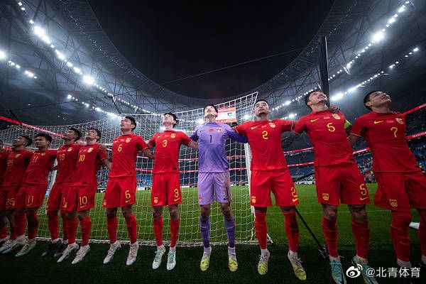 婷婷国产v国产偷v亚洲高清